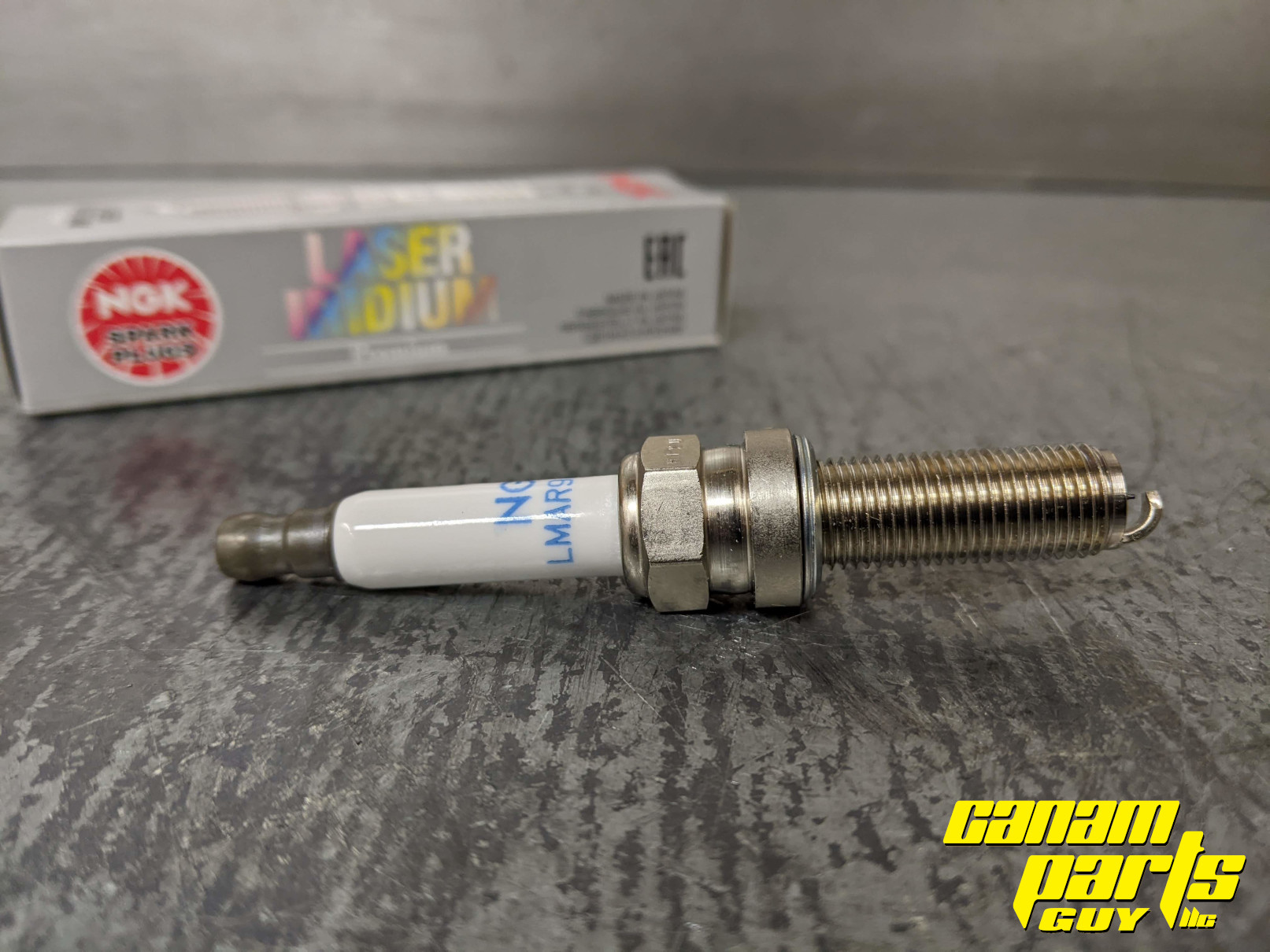 NEW NGK Spark Plug 90526 LMAR9AI-8D Maverick X3 - Image 7